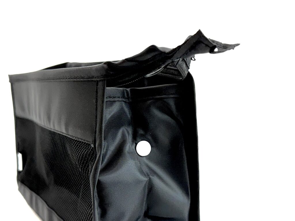 메쉬 파우치 지퍼