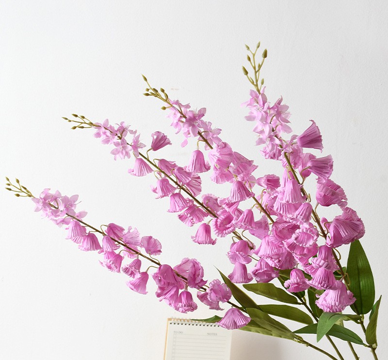 보라 은방울꽃 조화 꽃병 연출